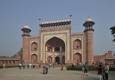06 Taj_Mahal,_Agra_DSC5599_b_H600